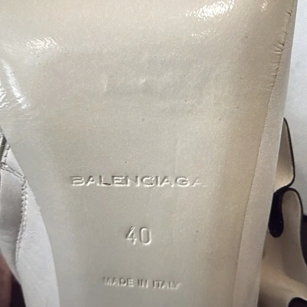 Balenciaga Leather Ruffle Ankle Boots White Black Size 10 - Picture 6 of 8